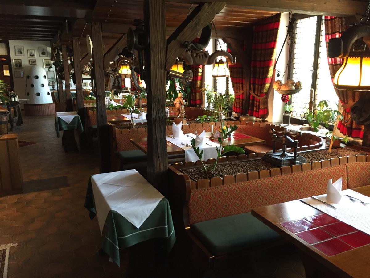 Hotel-Gasthof Zum Weyssen Roessle Шильтах Екстер'єр фото