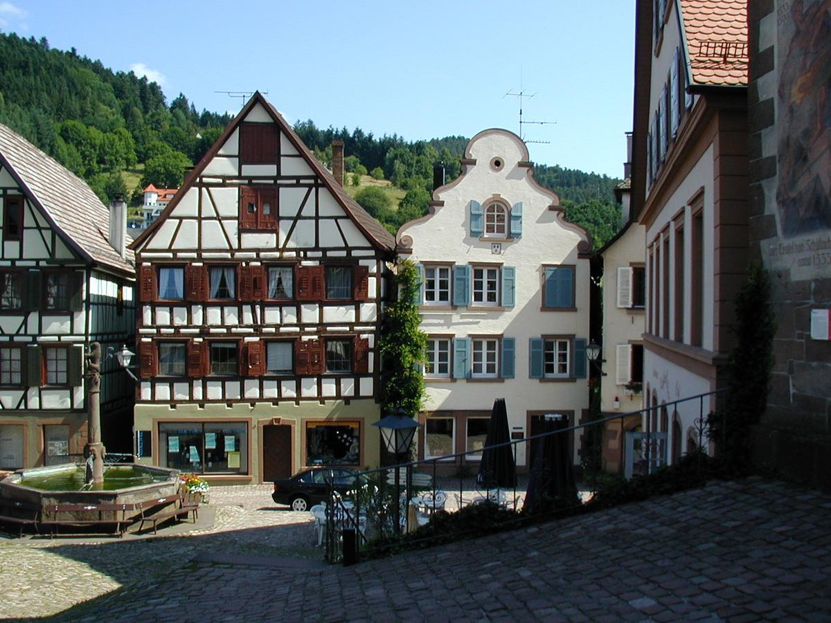 Hotel-Gasthof Zum Weyssen Roessle Шильтах Екстер'єр фото
